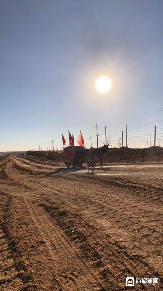男子山东徒步到新疆，一段跨越山河的壮丽旅程