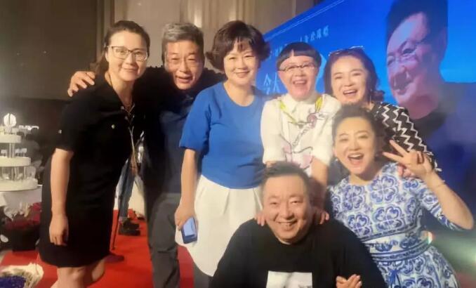 金龟子与女儿，一段奇妙的亲子时光之旅