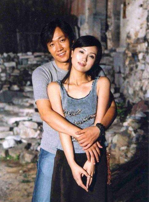 朱媛媛的丈夫叫杨玏，一段美好的爱情故事