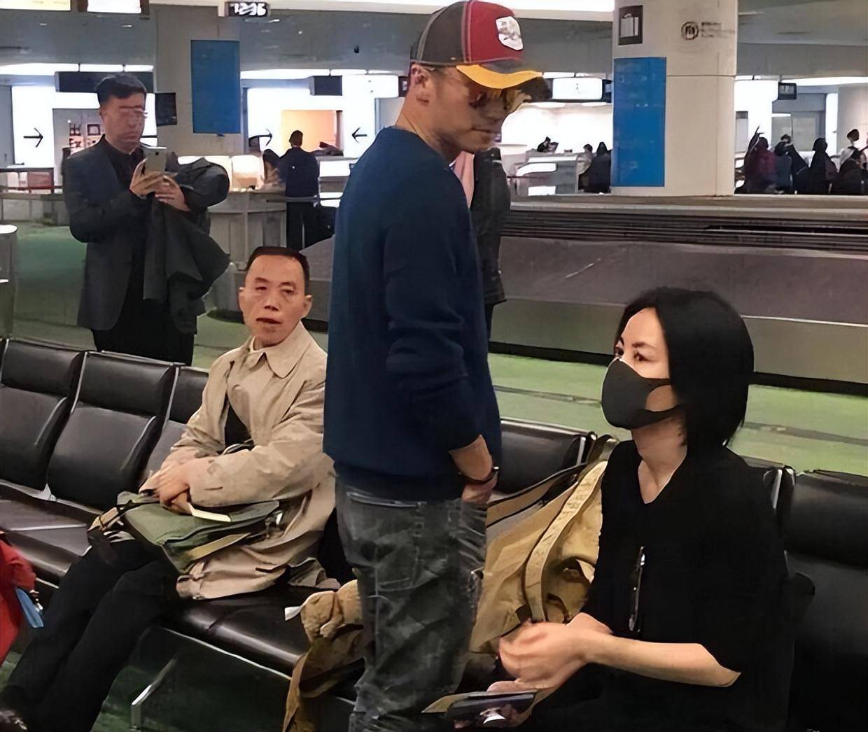 偶遇王菲谢霆锋520甜蜜旅行，一场跨越时空的爱之旅