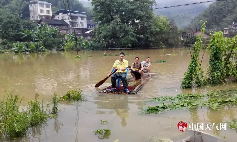 广西龙胜遭遇山洪灾害，三人不幸离世，背后的故事与反思