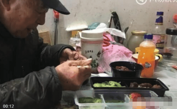 长年吃外卖的十大影响，网络热门语言下的观察