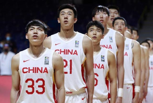 中国男篮集训名单出炉，新篇章开启！