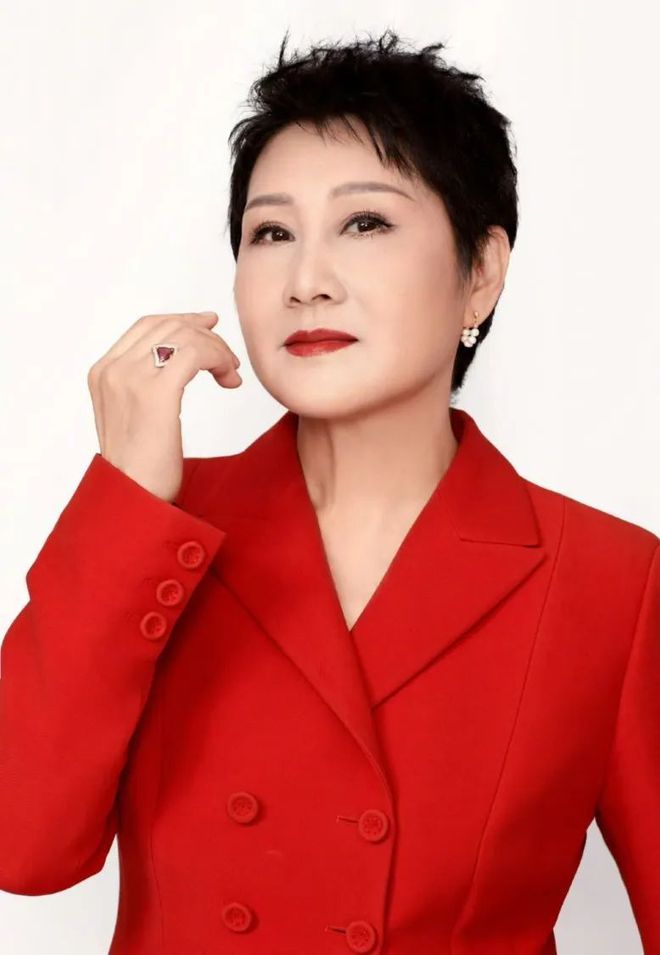 张凯丽的家庭情况