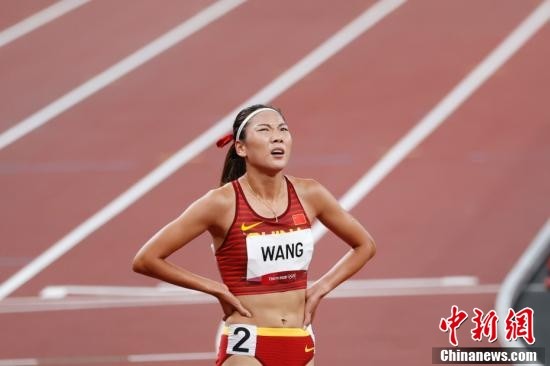 女子800米中国选手，速度与荣耀的典范