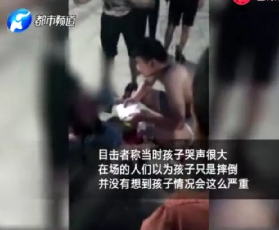 震惊！女子体重达308斤引发悲剧，压死养子引发社会热议