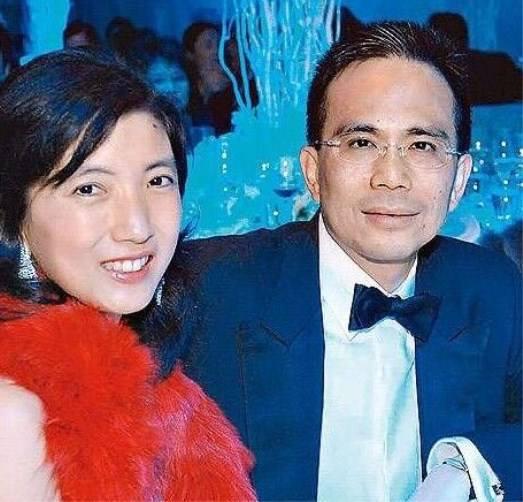 李兆基与李嘉诚，一生相爱相杀的商战传奇