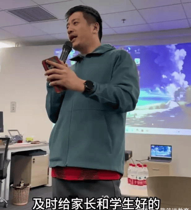 张雪峰公司，每月一次的三天小长假，工作与生活的完美融合