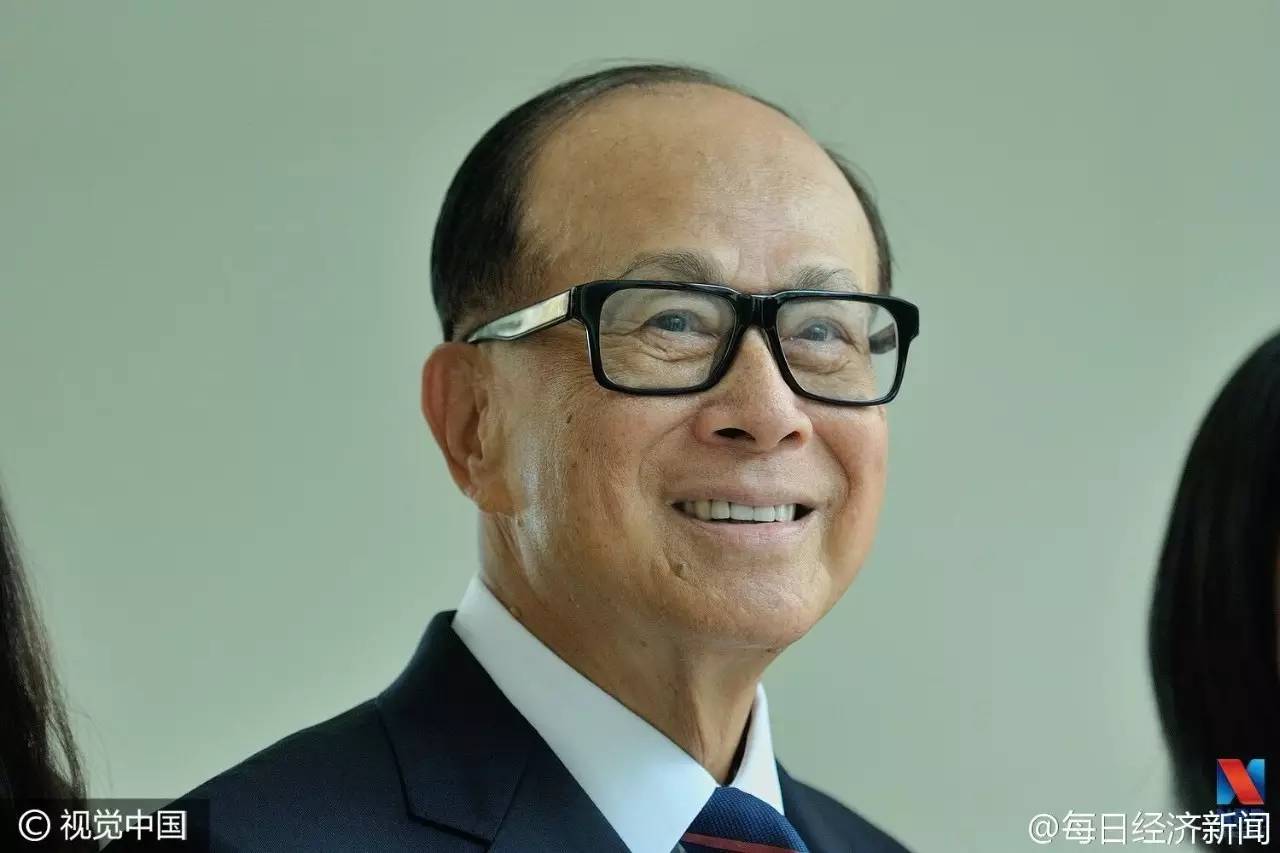 李嘉诚卖货，商业传奇的新篇章