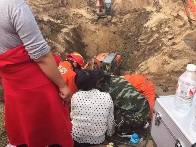 女童掉入黄河溺水，众人接力营救——社会正能量的温暖传递
