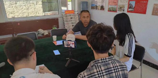 5旬村主任，乡村振兴的领航者