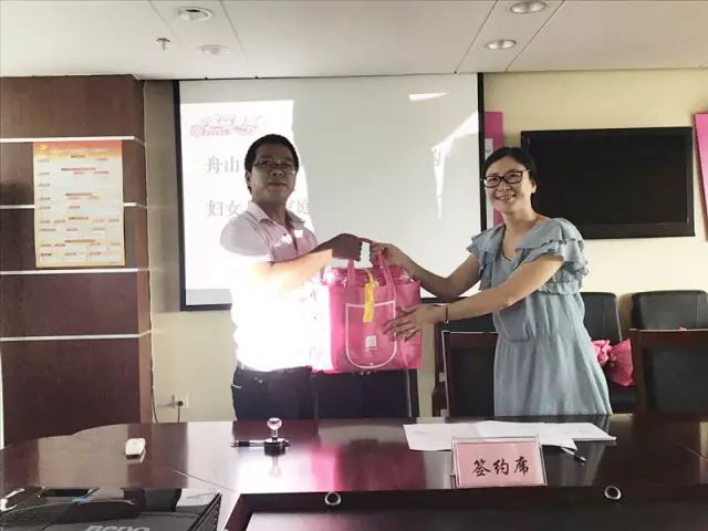 震惊！律所负责人涉嫌组织卖淫，道德法律何在？