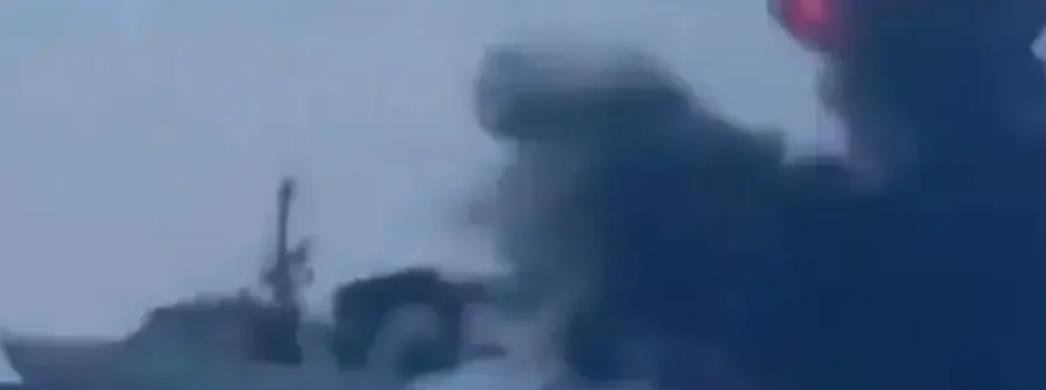 美国航母遭胡塞袭击事件分析