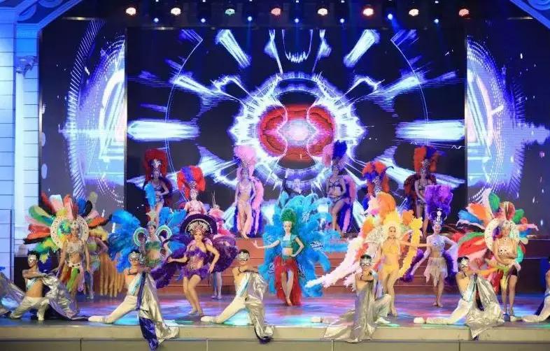 北京野生动物园辟谣强制带走鹦鹉事件