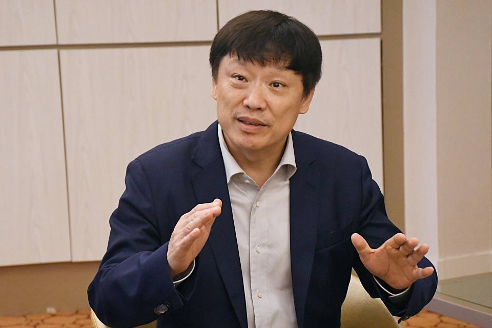 特朗普与胡锡进，两大风云人物的碰撞