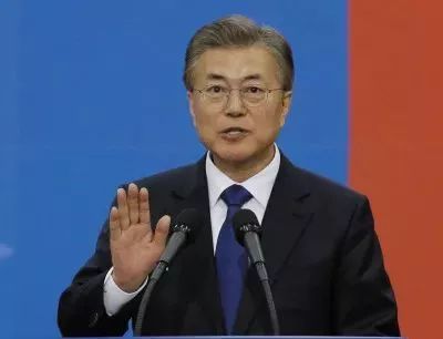 文在寅老婆简介，一位令人瞩目的女性