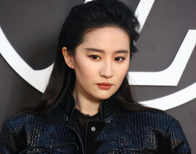 刘亦菲皮肤状态，完美无瑕的肌肤背后的秘密