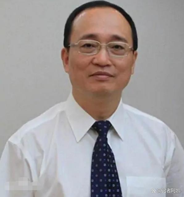 南医大原副校长投案事件深度解析