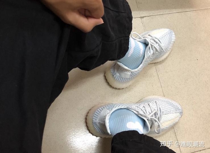 关于Yeezy鞋码选择，从Yeezy 350到Yeezy 500的尺码解析