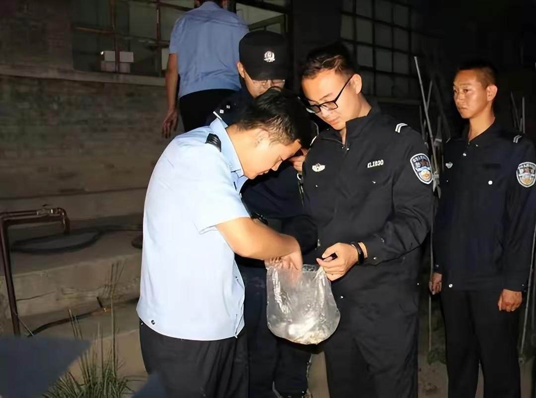老人陈尸水塔，全楼喝了三天尸水，背后的真相与反思