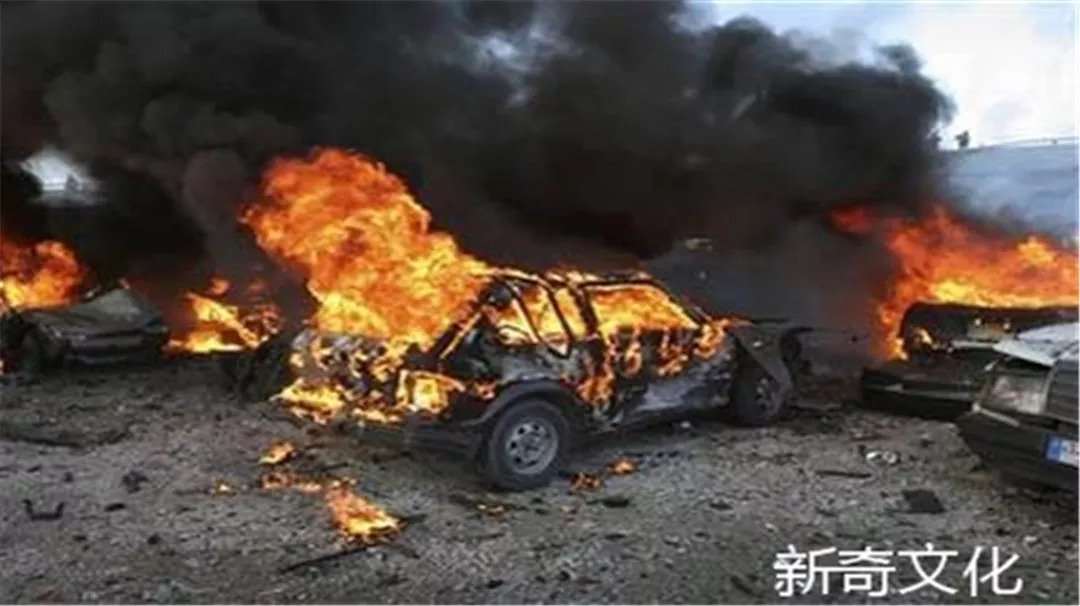 俄军高官在汽车爆炸中身亡视频