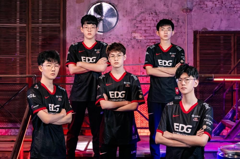 LOL现任世界第一上单，荣耀与传奇的交织