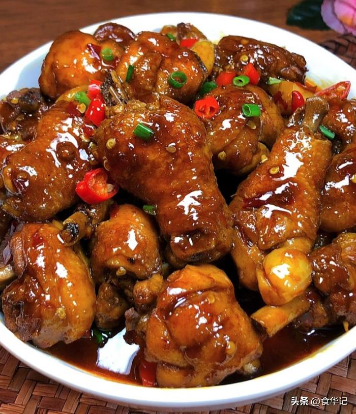 女生说想吃鸡腿，学校立马安排——校园里的即时满足与温暖关怀