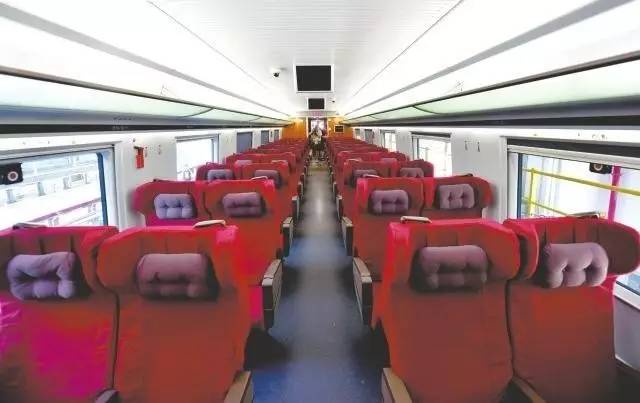 旅客被困动车车厢四个小时有补偿吗？全面解读与应对建议