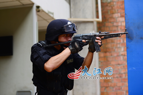 南昌特警队，守护城市的英勇力量