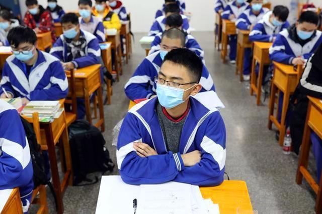 关于高中双休日是否上课的探讨