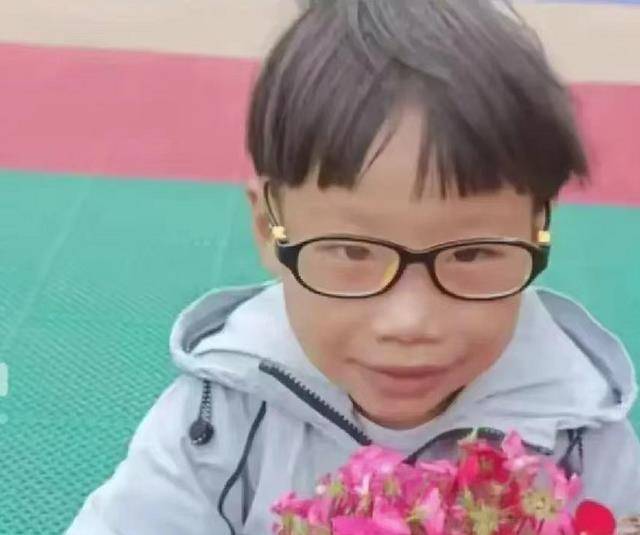 关于8岁男孩失踪最新消息