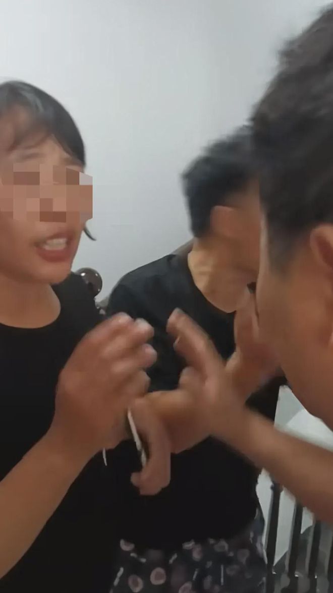 提前退租被扇4耳光，租房纠纷中的痛与反思