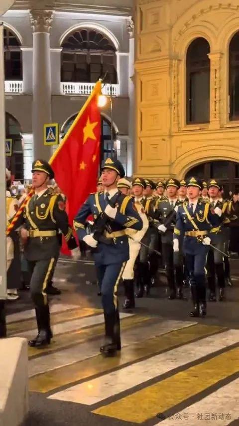 中国仪仗队亮相莫斯科红场，展现大国风采