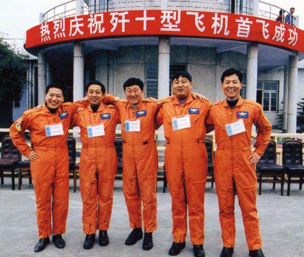 歼10SY AY，揭秘中国空军新锐战机的无限魅力