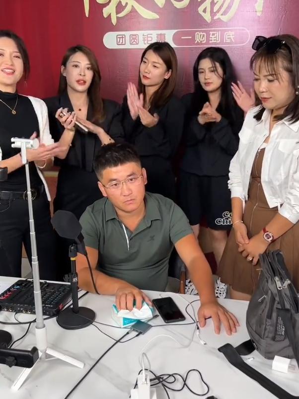 网红姜涛否认退网是炒作，真实背后的故事