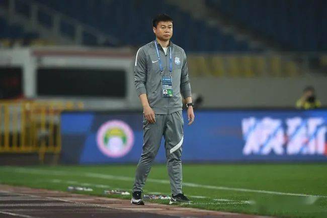 于根伟成津门虎执教场次最多主教练