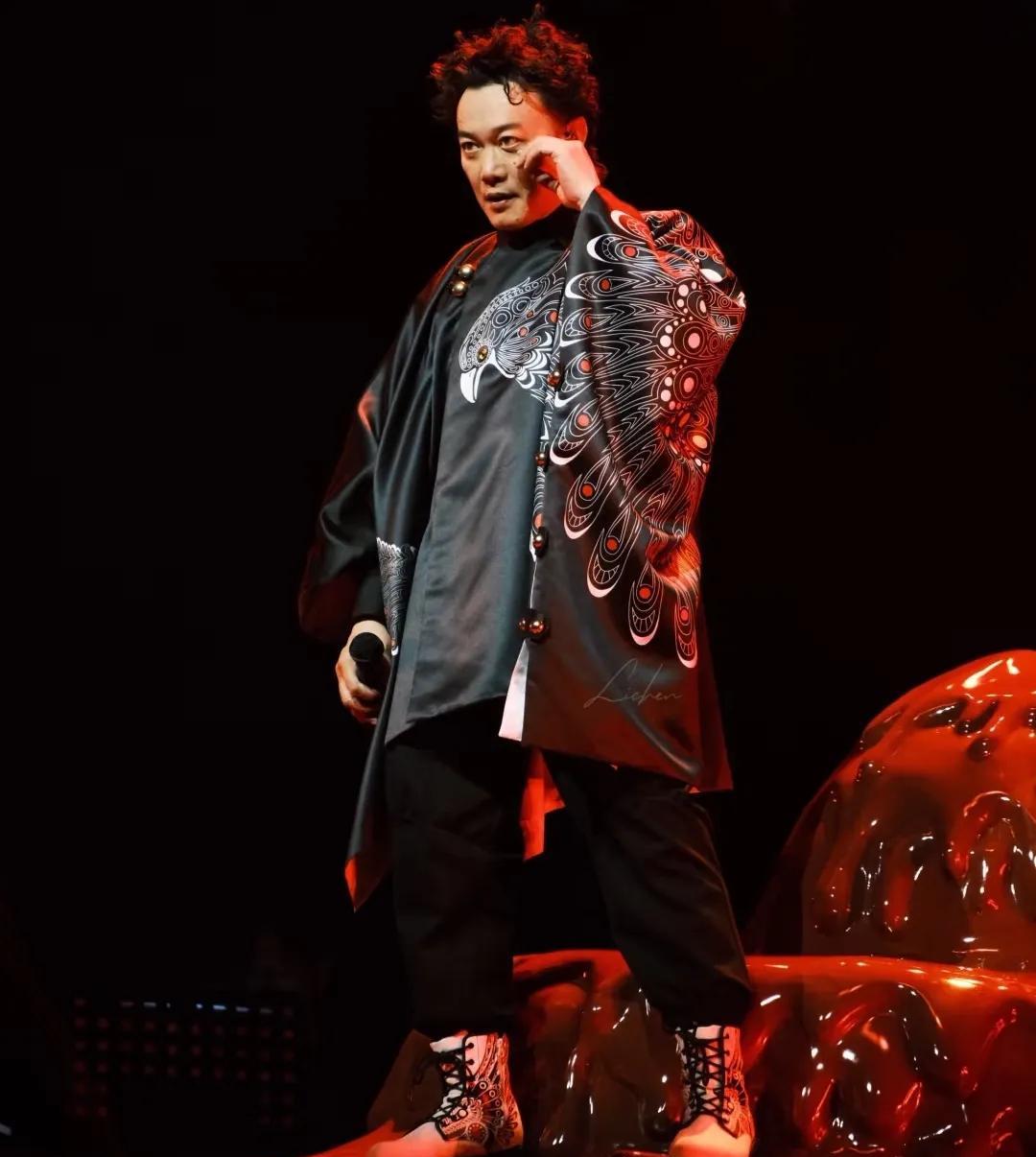 陈奕迅演唱会怎么样？一场视听盛宴的深度解析