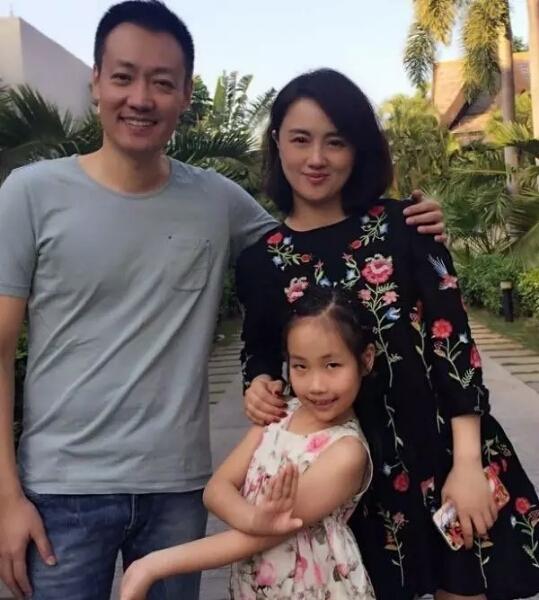 辛柏青曾为了朱媛媛放弃演潜伏，一段关于爱情与选择的动人故事