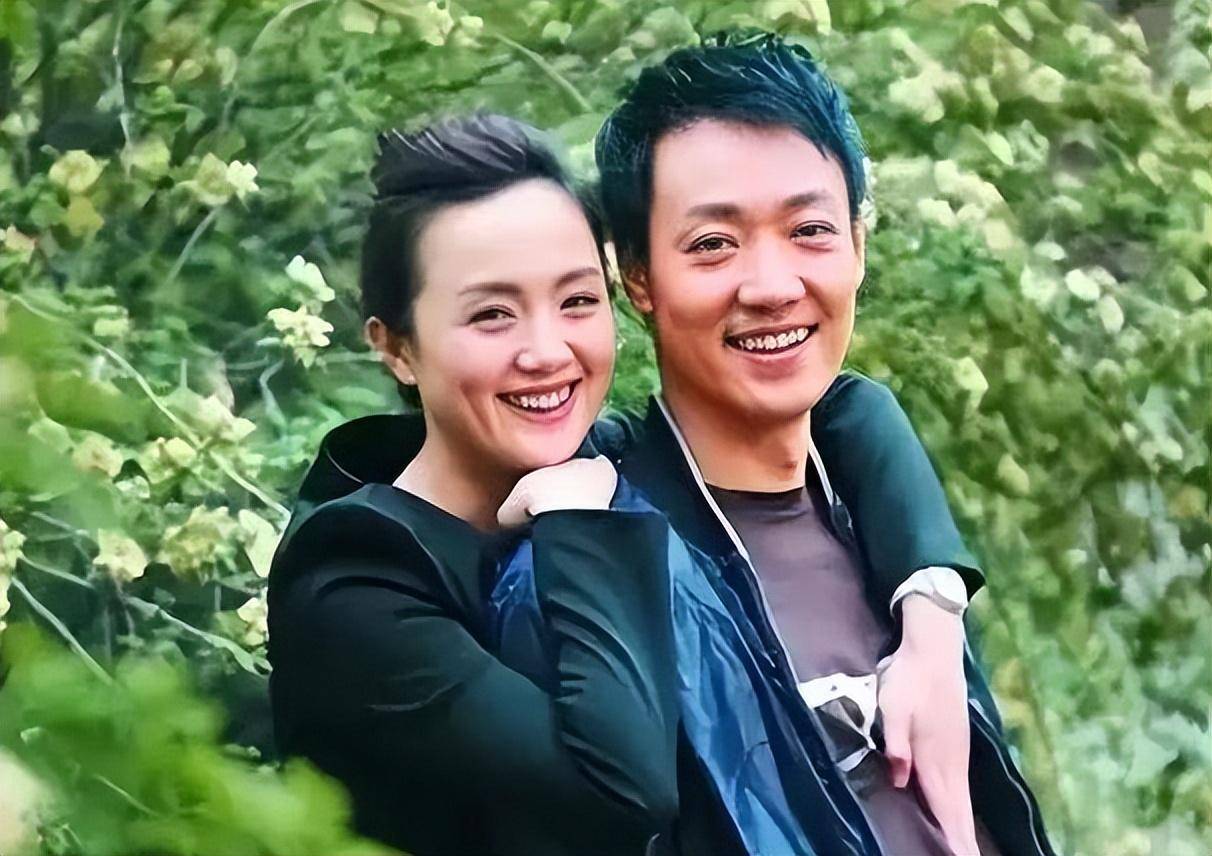 朱媛媛辛柏青夫妇的女儿成长纪实，温馨家庭的教育与陪伴