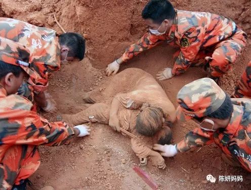 加沙地带，夫妻俩的英勇救援与不幸遭遇