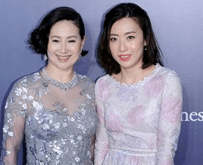 两个女首富杠起来了，商业巨头间的较量