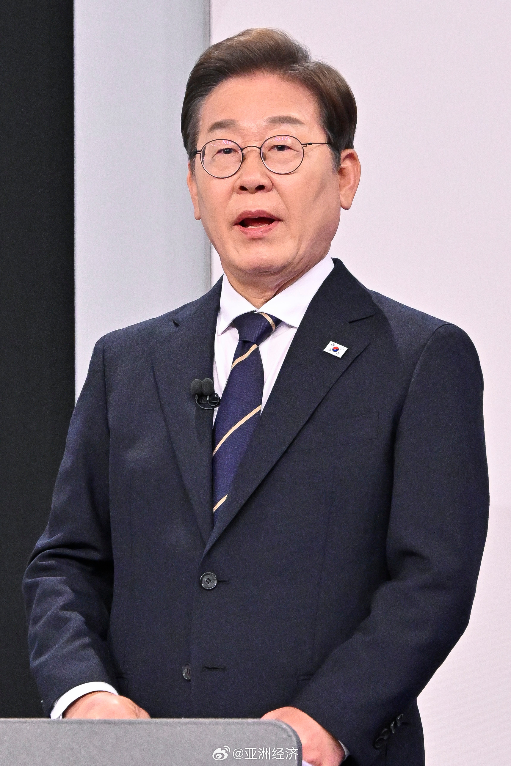 三战韩国总统之位的李在明是何许人也