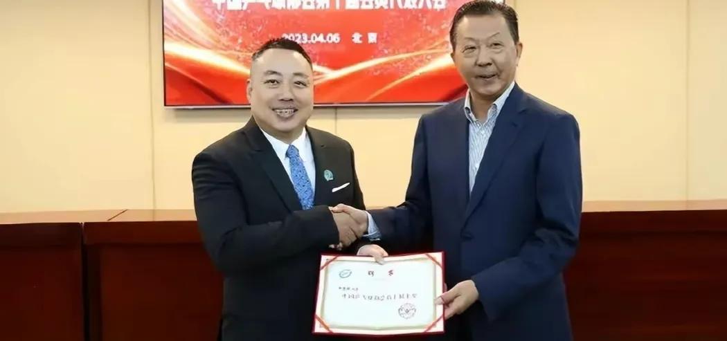刘国梁获联合国聘书，荣耀与担当