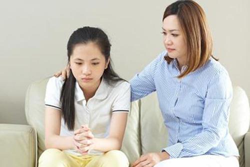 教授坠楼身亡原因探究