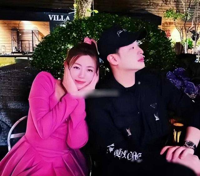 曝千万粉丝男明星隐婚生子还出轨，娱乐圈的惊天内幕揭秘